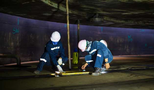 Safe working conditions with TDS Asia industrial dehumidifiers